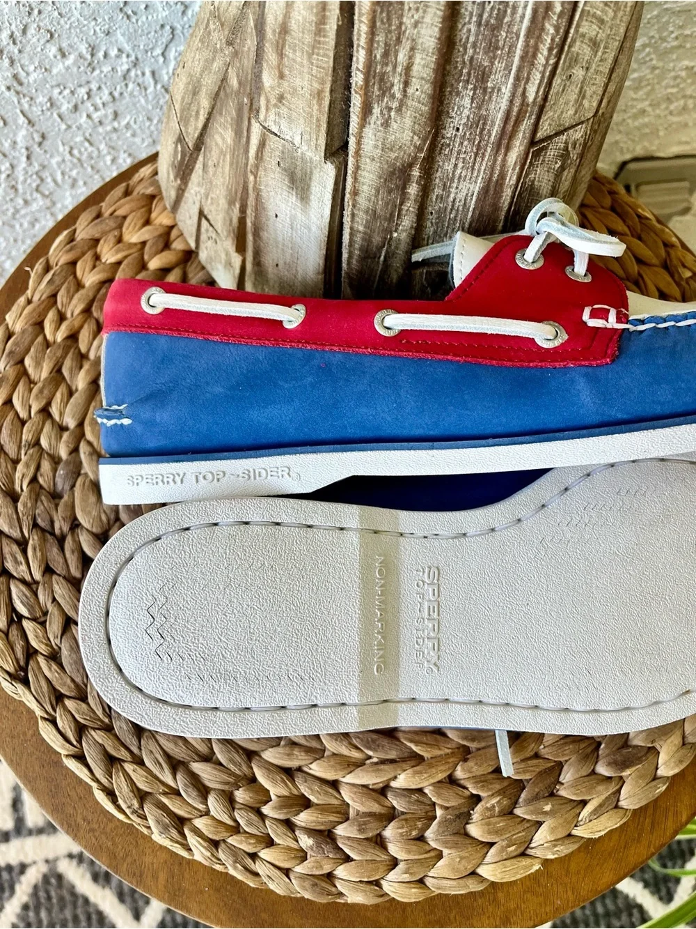 NWOT Sperry Gold Cup Authentic Original 2-Eye Boat Shoes Red White Blue Size 10